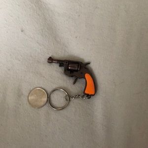 gun keychain/toy